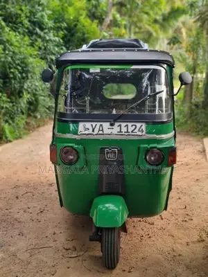 Bajaj RE 2010