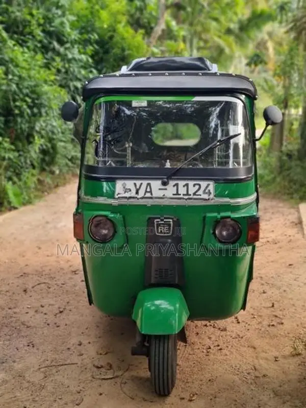 Bajaj RE 2010