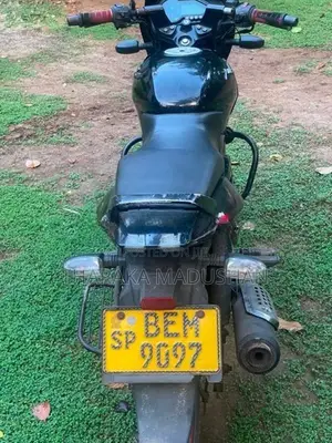 Bajaj Pulsar 150 2017