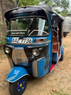 Bajaj RE Three Wheeler 2015