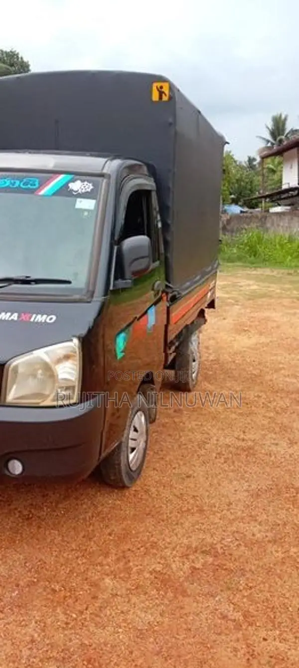 Mahindra Maxximo 2012