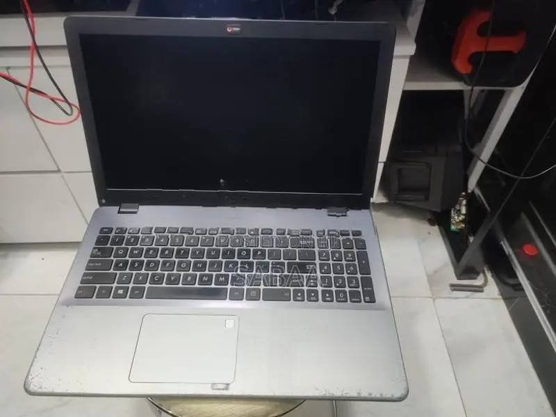 Asus R542U Core i5 8th Gen