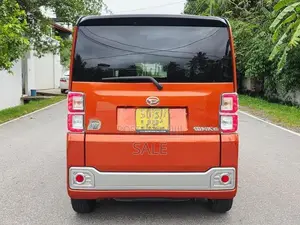 Daihatsu Wake SPACIA CUSTOM TURBO 2015