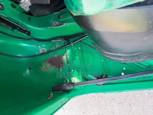Bajaj RE 2018