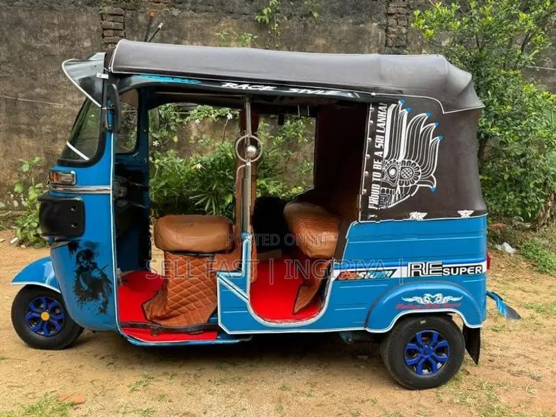 Bajaj RE Three Wheeler 2015