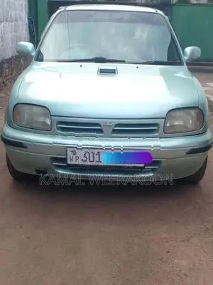 Nissan March K11 2000