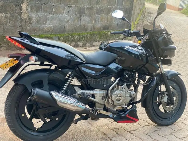 Bajaj Pulsar 150 2011