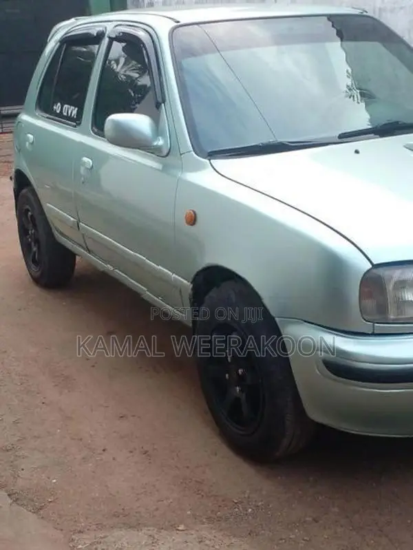 Nissan March K11 2000
