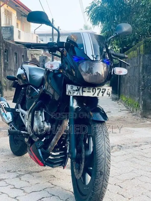Bajaj Pulsar 150 2011
