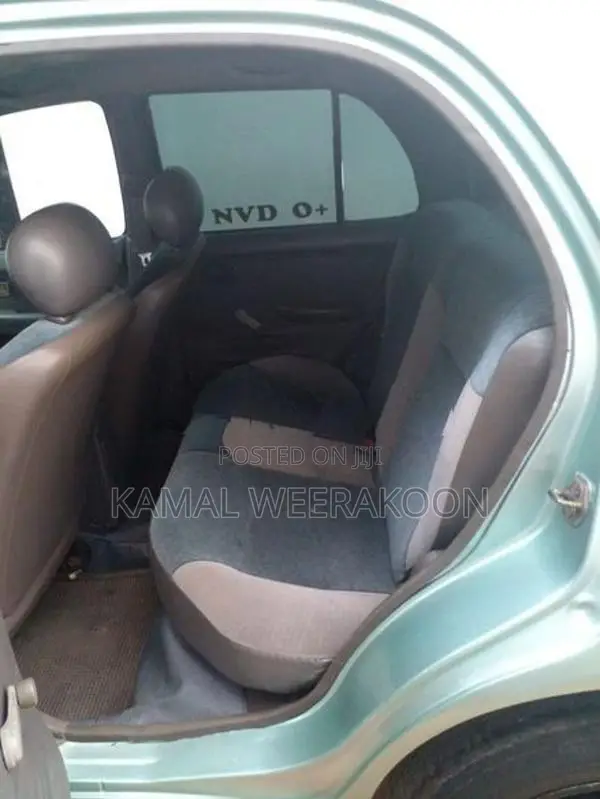 Nissan March K11 2000