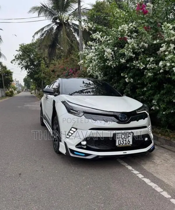 Toyota CHR NGX 10 2018
