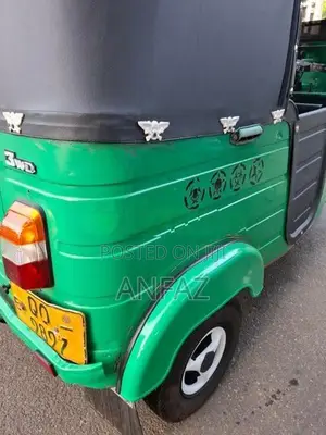 Bajaj RE 2008