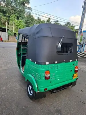 Bajaj RE 2008