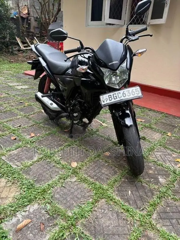 Honda Twister Black Edition 2017