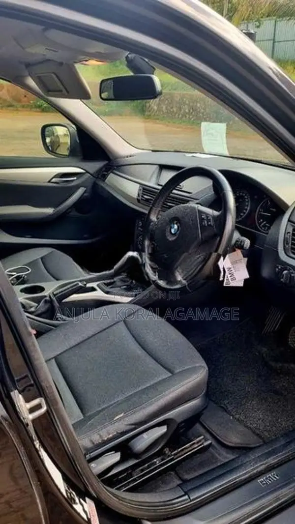BMW X1 2012
