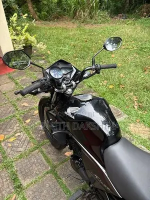 Honda Twister Black Edition 2017