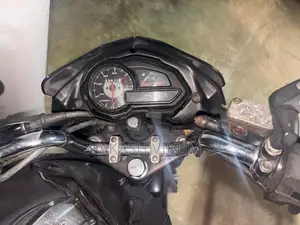 Bajaj Discover 125M 2015