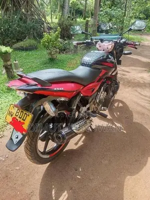 Bajaj Pulsar 150 2015