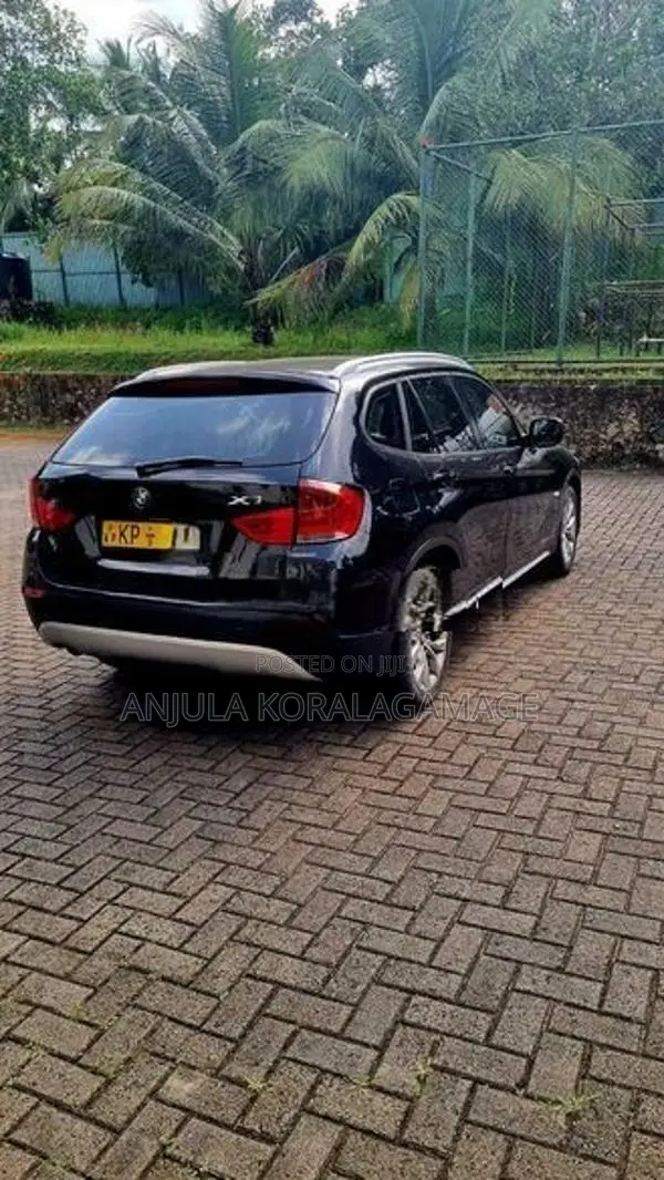 BMW X1 2012