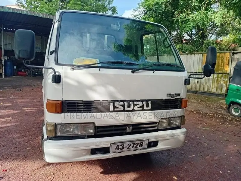 Isuzu Elf 1988