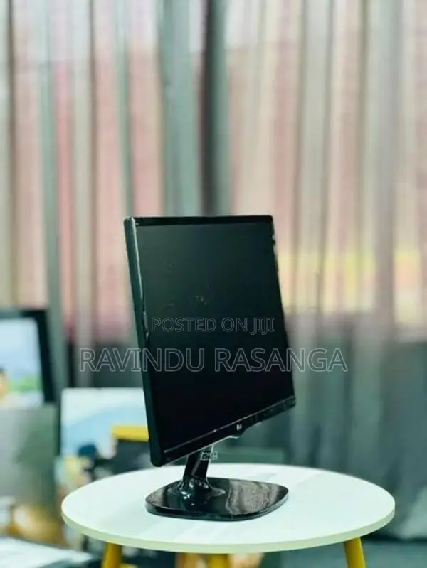 LG Monitor 24 inch