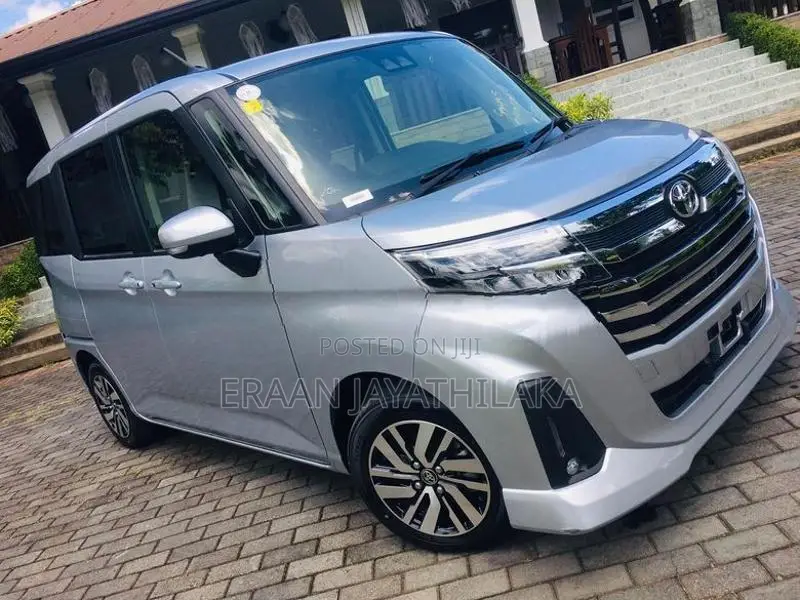 Toyota Roomy Custom G 2024