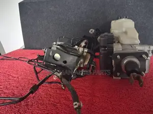 Toyota Prius ZVW 50 ABS Pump and Accumelator Complete Sensor