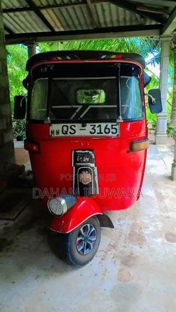 Bajaj RE 2006