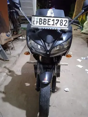 Yamaha Fazer 2014