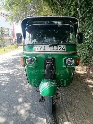 Bajaj RE 2010