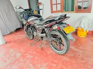 Bajaj Pulsar 150 2015