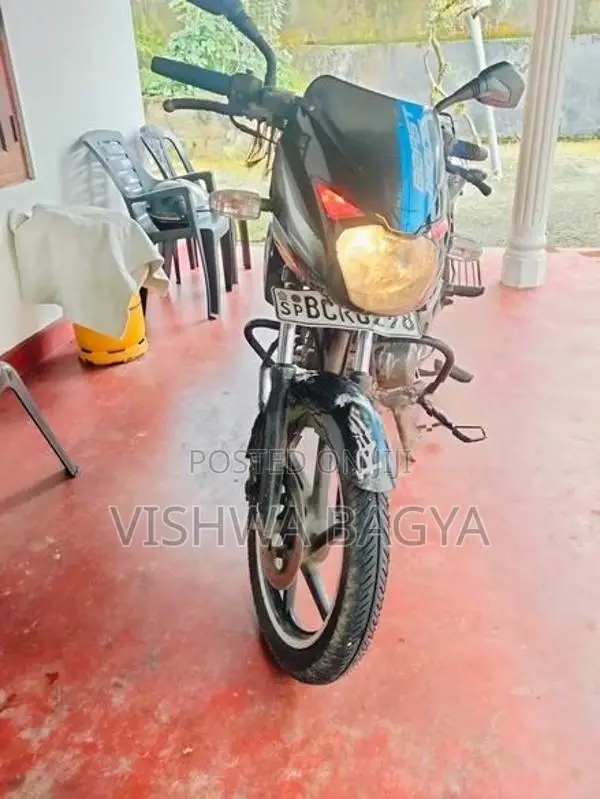 Bajaj Pulsar 150 2015