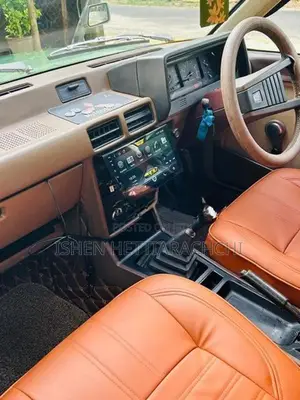 Mitsubishi Lancer Box 1985