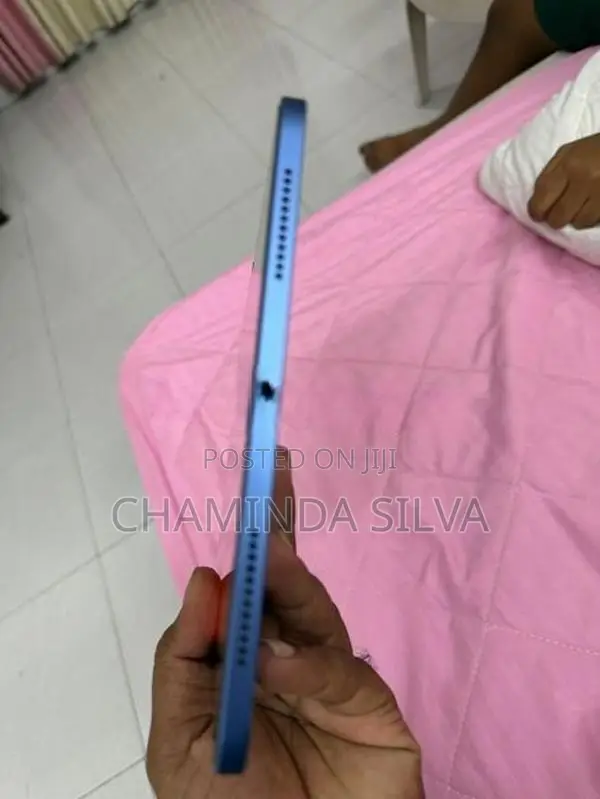 Apple iPad 10th Gen