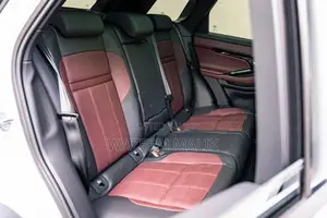 Land Rover Range Evoque P300 HSE 2024