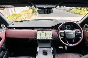 Land Rover Range Evoque P300 HSE 2024