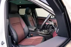 Land Rover Range Evoque P300 HSE 2024