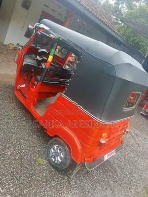 Bajaj RE 2010
