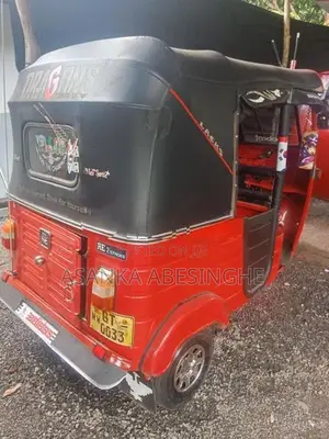 Bajaj RE 2010