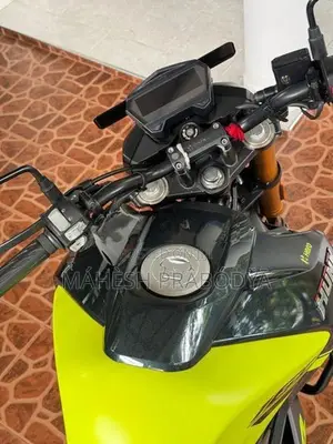 Hero Hunk 160R 2026