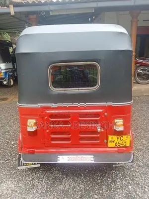 Bajaj RE 2010