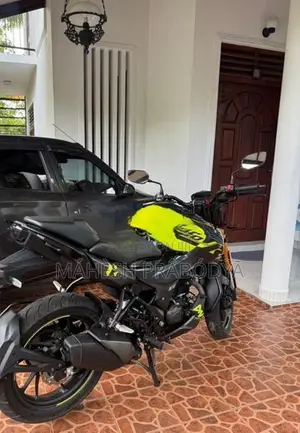 Hero Hunk 160R 2026