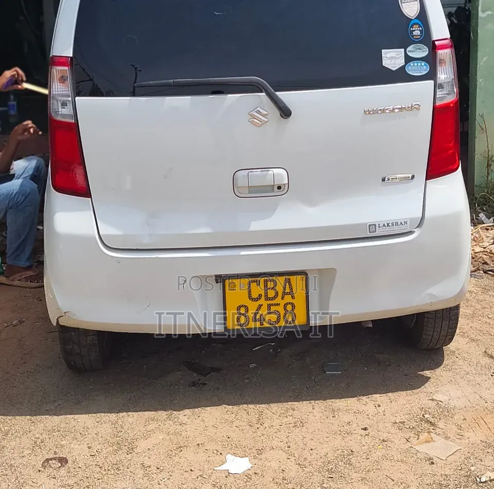 Suzuki Wagon R 2016 White