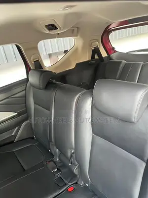 Mitsubishi Xpander GLX 2018 Red