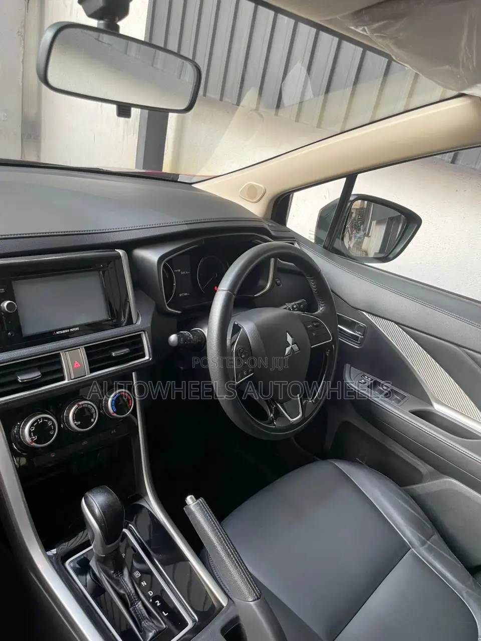 Mitsubishi Xpander GLX 2018 Red