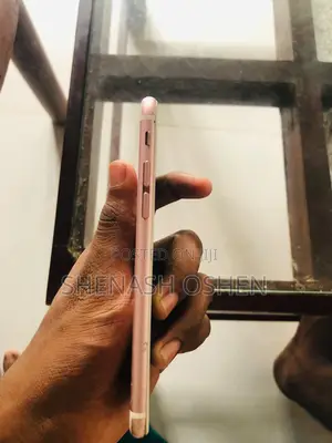 Apple iPhone 6s 64 GB Pink