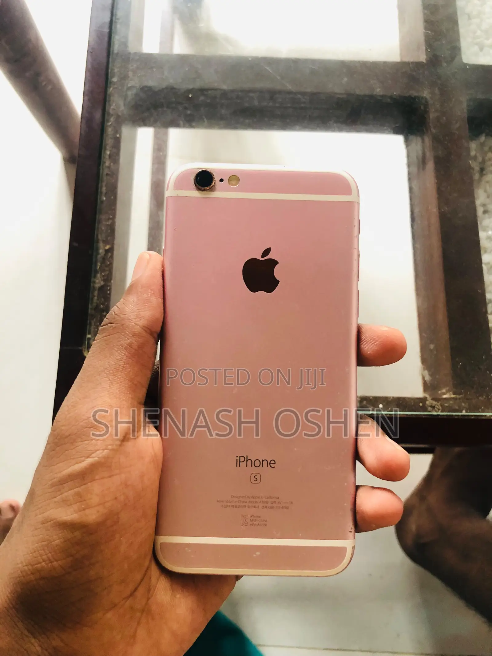 Apple iPhone 6s 64 GB Pink