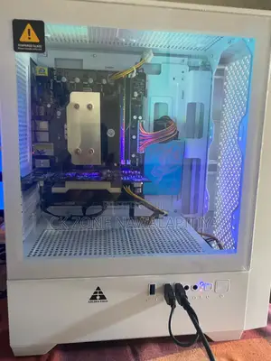 Desktop Computer Asus 8GB Intel Core i5 HDD+SSD 500GB