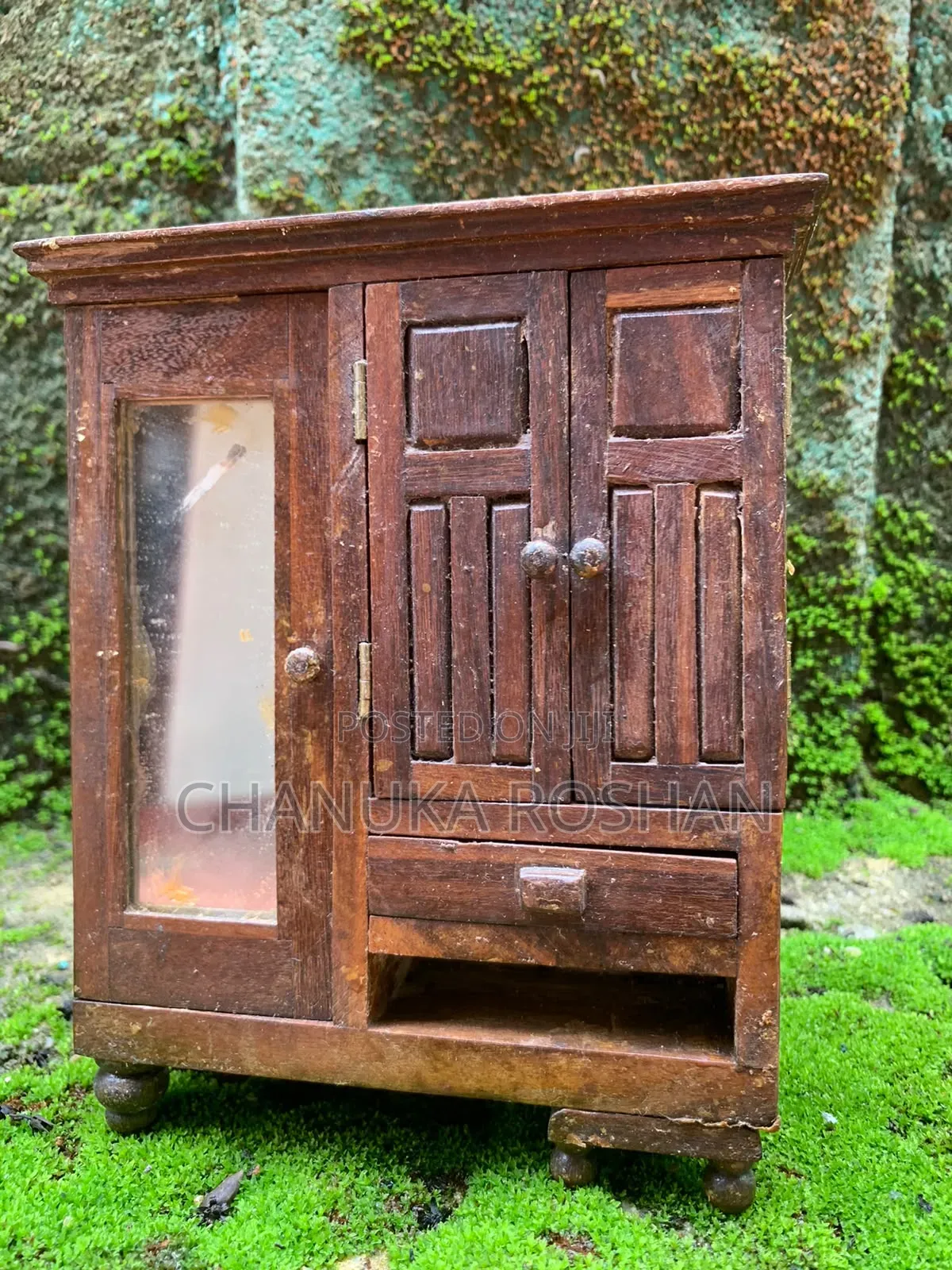 Small Decorative Household Items