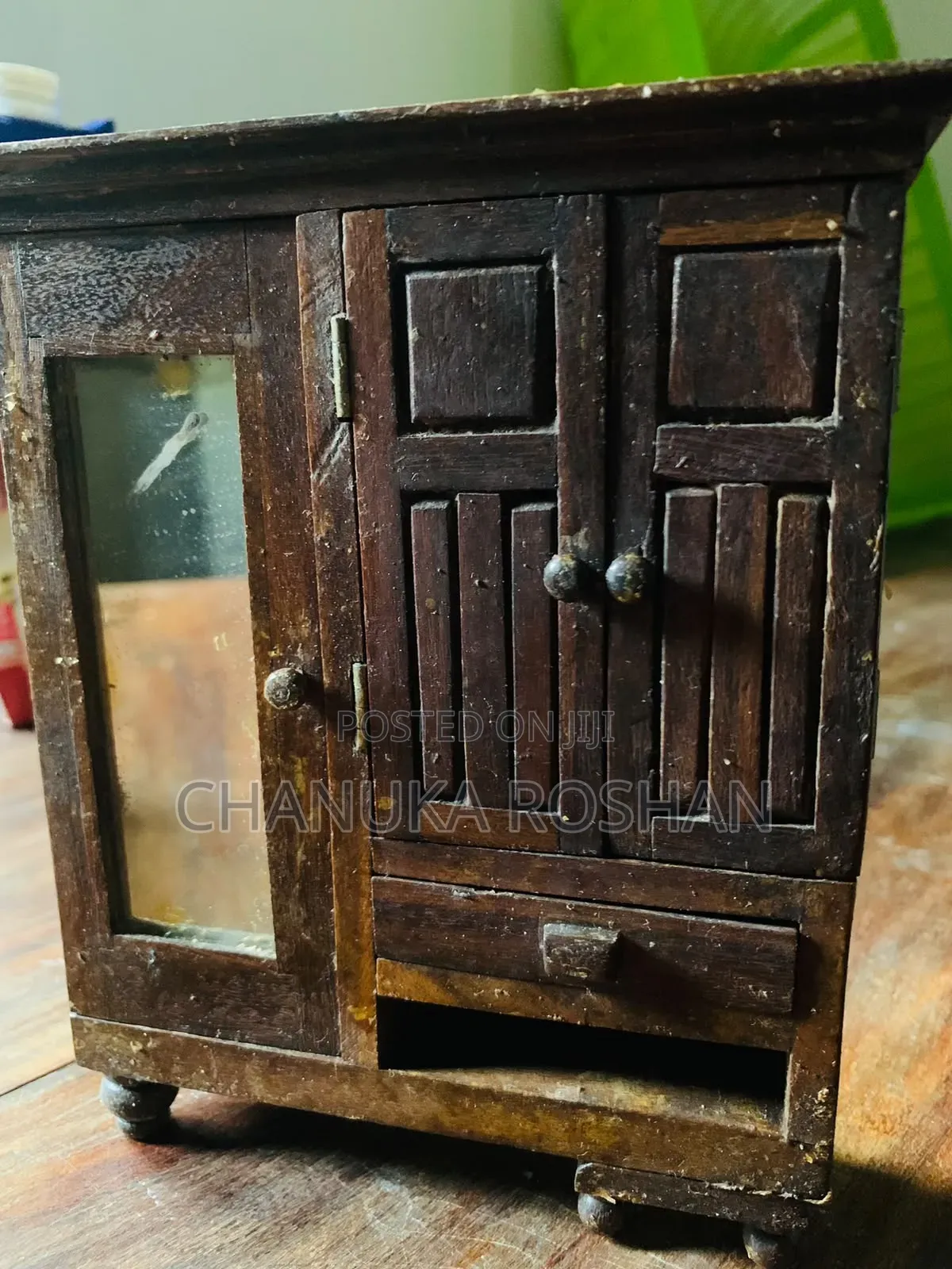 Small Decorative Household Items